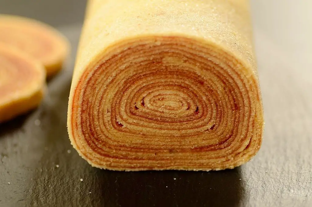 Bolo de Rolo Guava Roll Cake