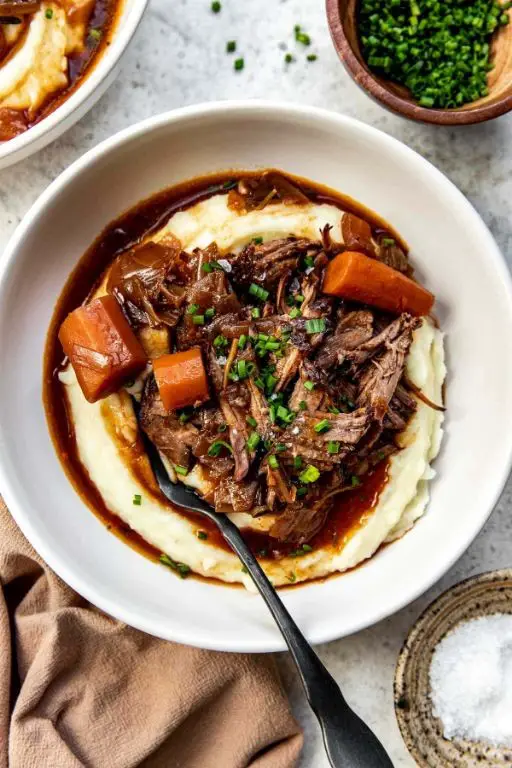 Braised Beef Chuck Stew with Red Wine