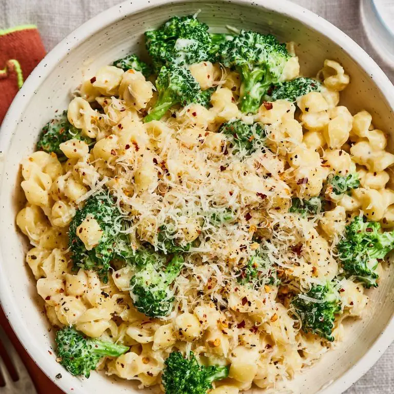 Broccoli Cheddar Pasta with a Creamy Sauce