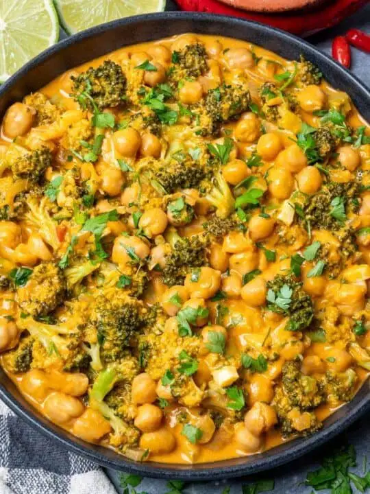 Broccoli and Chickpea Curry