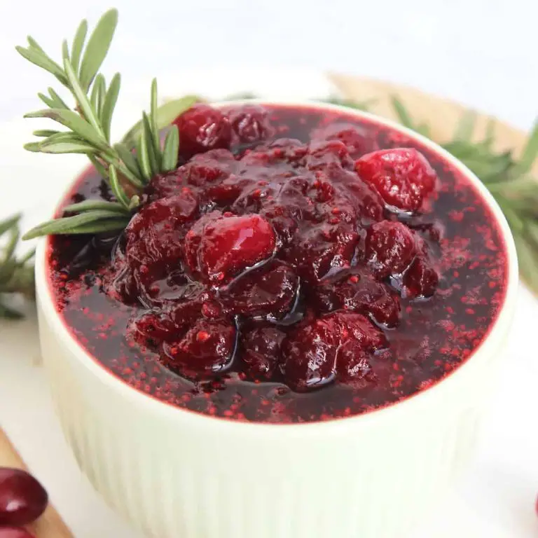 Brown Sugar and Walnut Cranberry Sauce