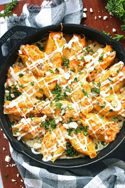 Buffalo Chicken Ragu Alfredo Shells