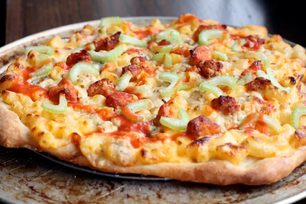 Buffalo Mac and Cheese Pizza