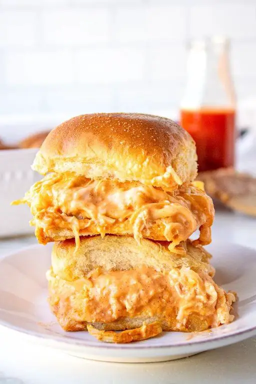 Buffalo Mac and Cheese Sliders