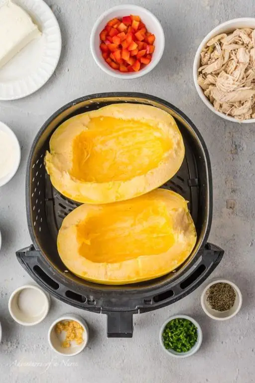 Buffalo Spaghetti Squash Air Fryer Bowls