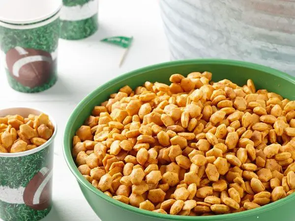Buffalo Wing Seasoned Oyster Crackers