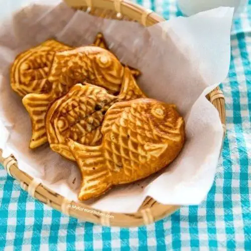Bungeoppang (Fish-Shaped Pastry)
