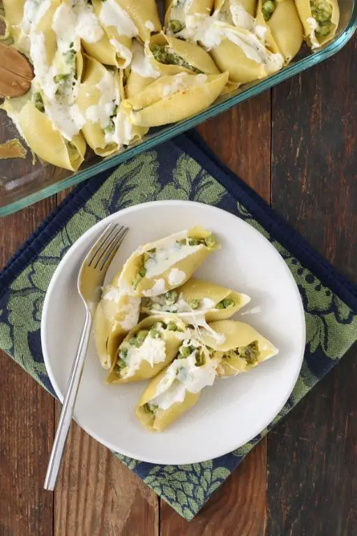 Burrata and Spinach Stuffed Shells