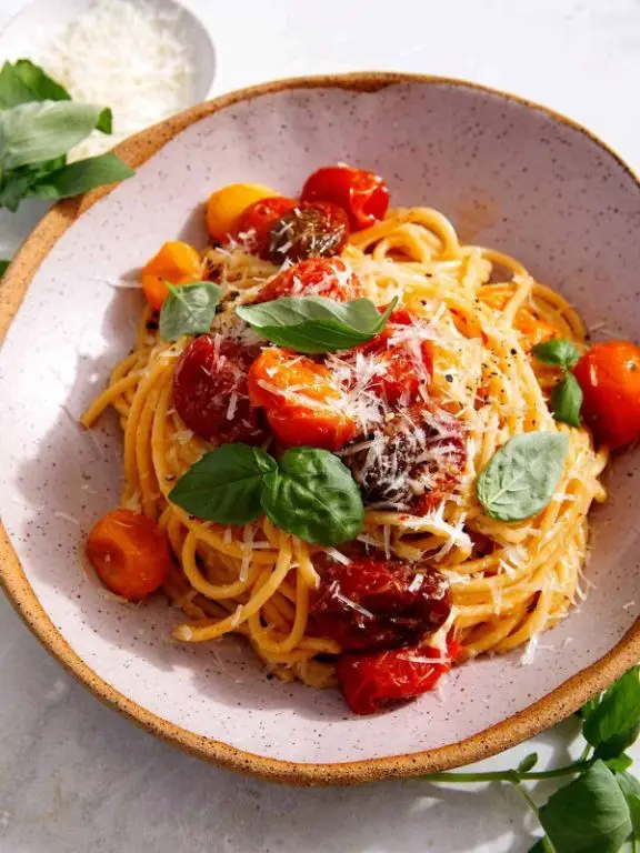 Buttered Noodles with Fresh Basil and Cherry Tomatoes