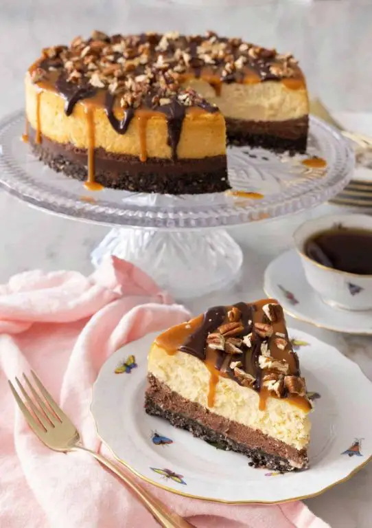 Caramel Pecan Turtle Cheesecake