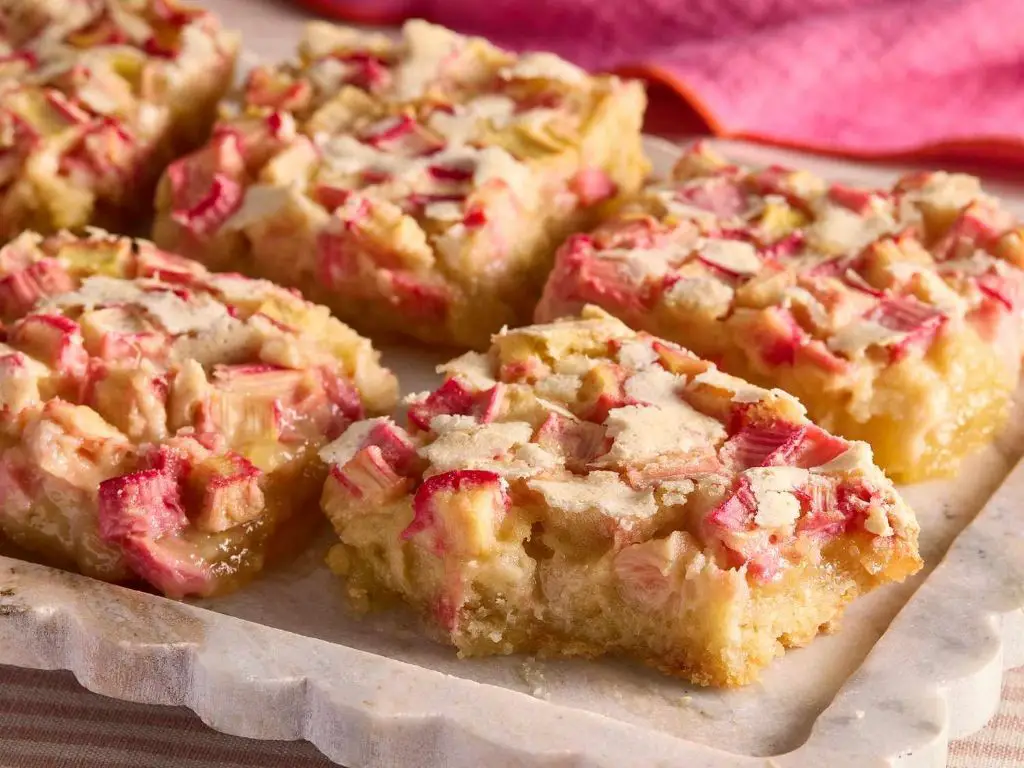 Caramel Rhubarb Dream Bars
