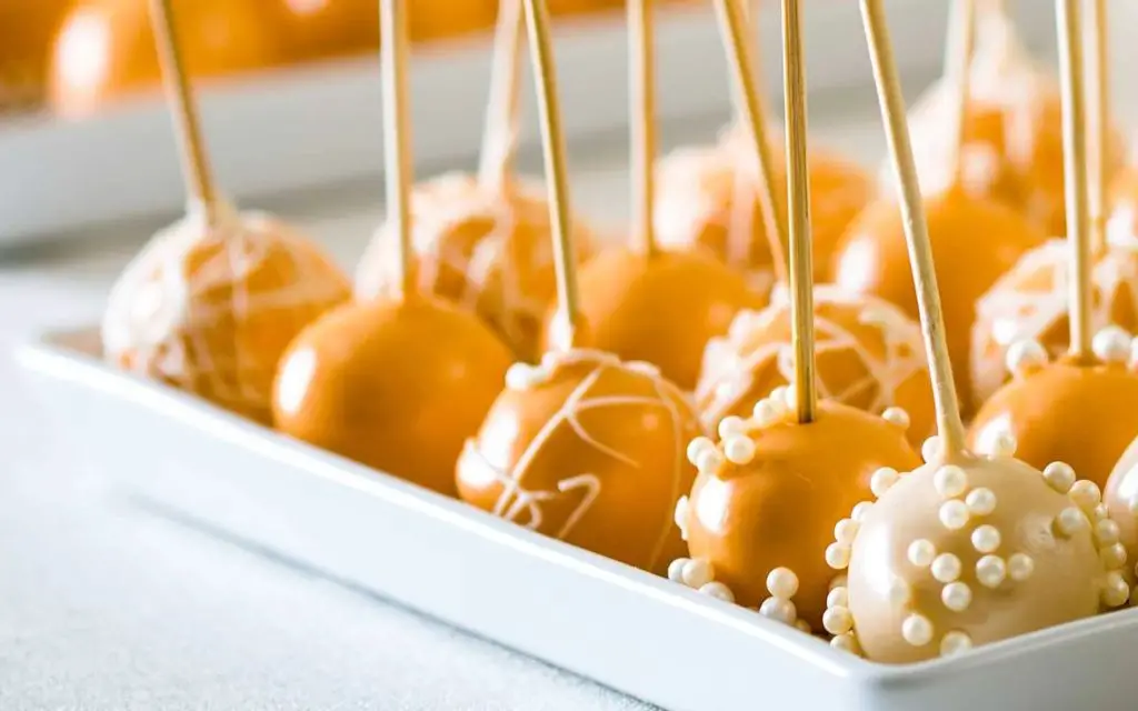 Caramel Swirl Cake Pops
