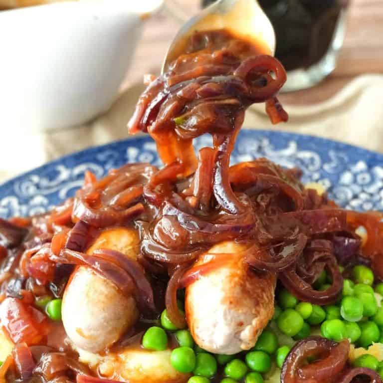 Caramelized Onion and Beer Gravy