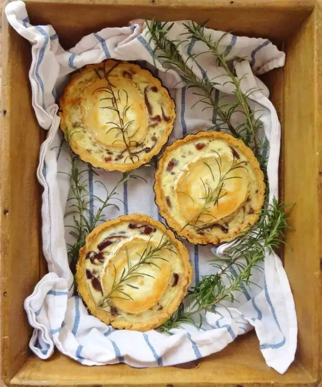 Caramelized Onion and Goat Cheese Tart
