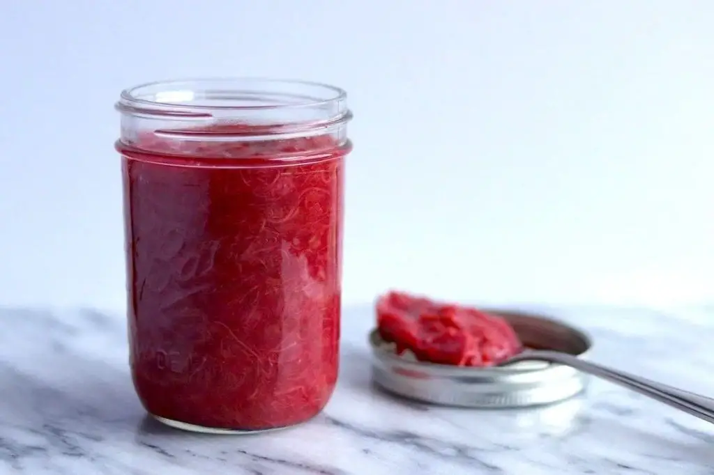 Cardamom-Scented Rhubarb Jam