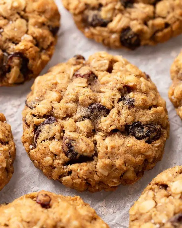 Carob Oatmeal Raisin Cookies