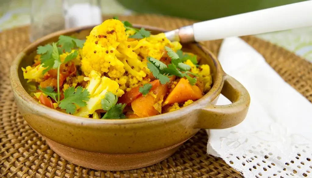 Carrot and Cauliflower Curry