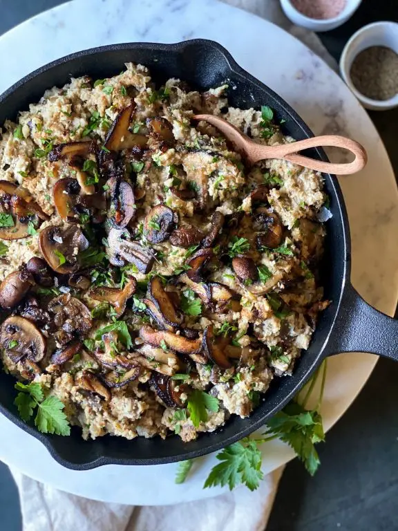 Cauliflower Head Risotto with Mushrooms