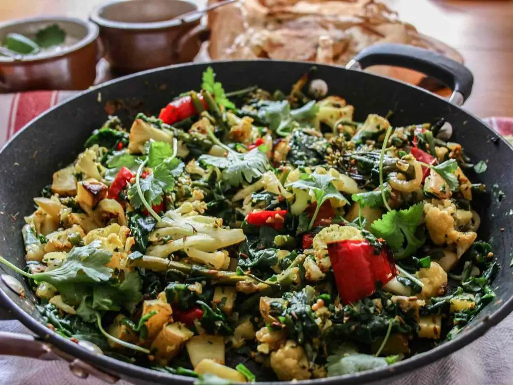 Cauliflower Leaves Saag with Indian Spices