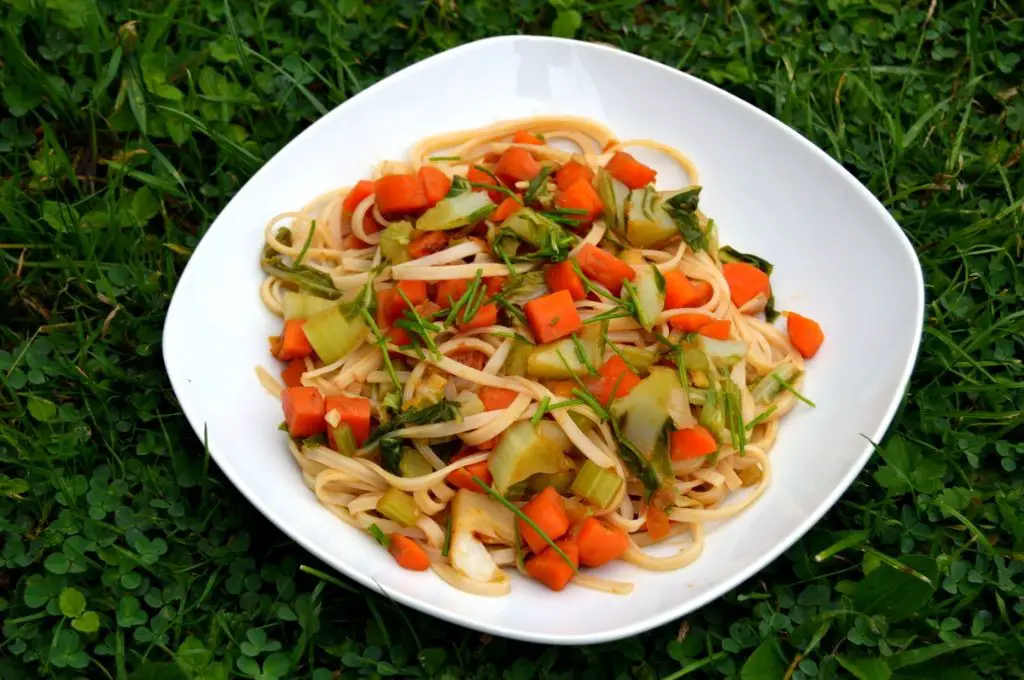 Cauliflower Leaves Stir-Fry with Ginger and Soy Sauce