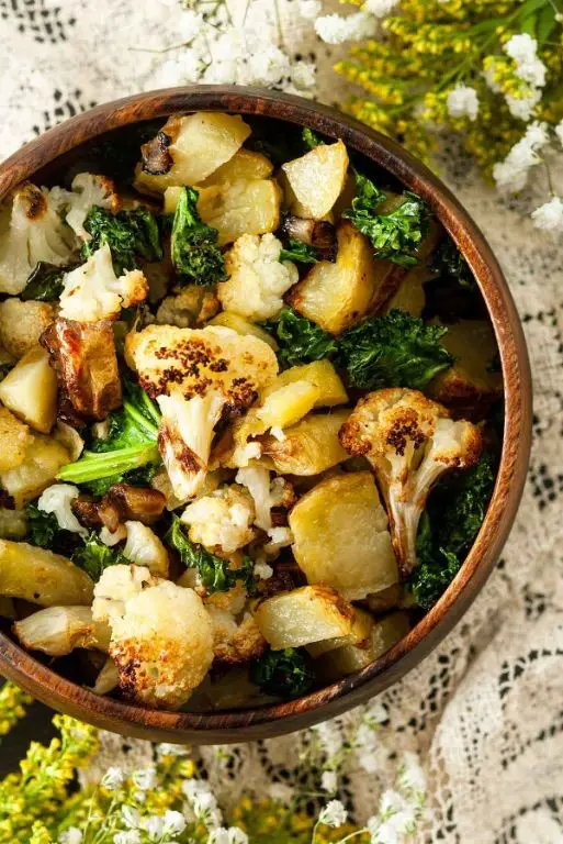 Cauliflower Leaves and Potato Hash