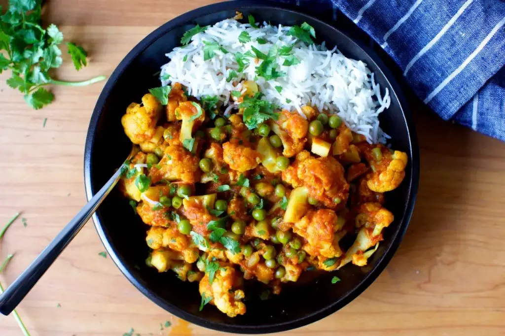 Cauliflower and Pea Curry