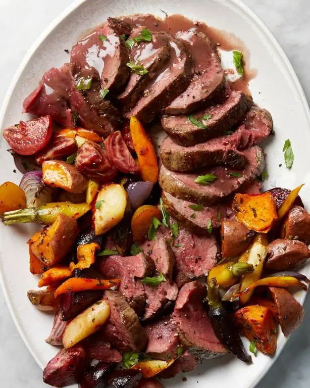Chateaubriand with Caramelized Shallots