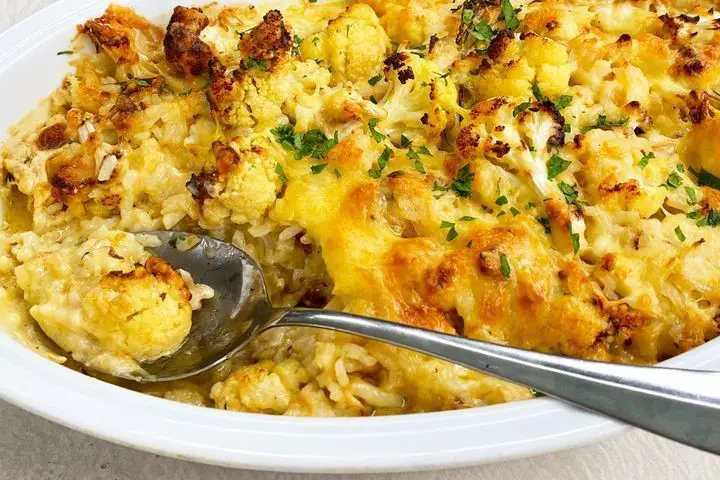 Cheesy Cauliflower Rice Casserole