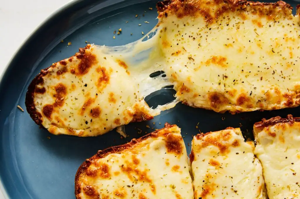 Cheesy French Bread Pizza
