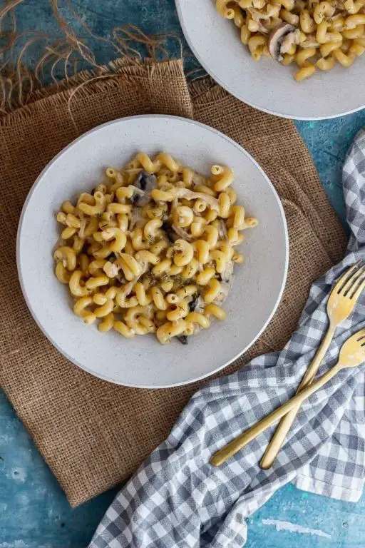 Cheesy Pasta with Caramelized Onions and Gruyère