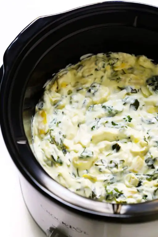 Cheesy Slow Cooker Spinach and Artichoke Dip