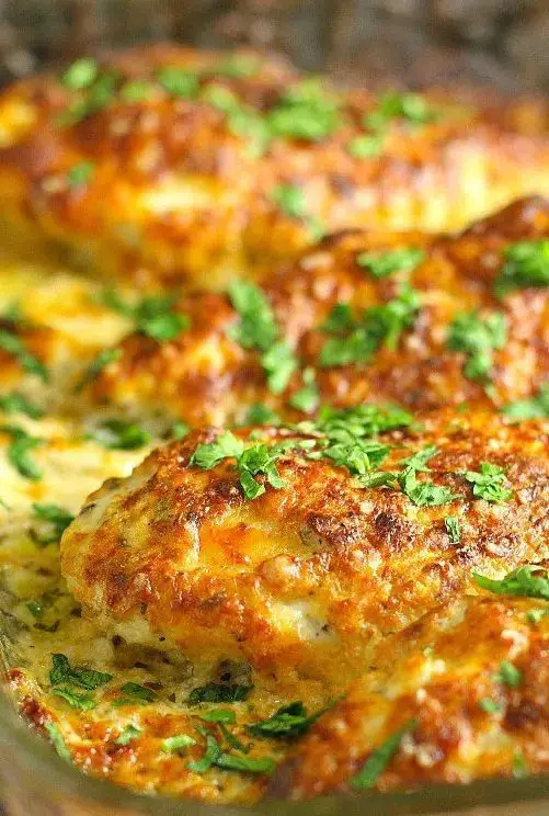 Cheesy Sour Cream Chicken Bake