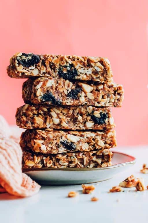 Cherry Almond Granola Bars