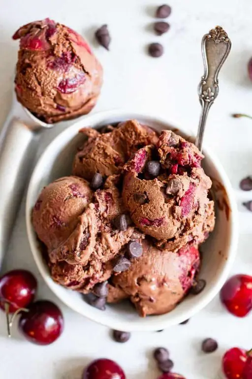 Cherry Ice Cream with Dark Chocolate Chunks