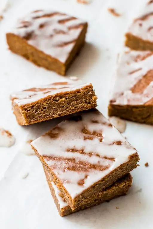 Chewy Ginger Snap Bars with Cinnamon