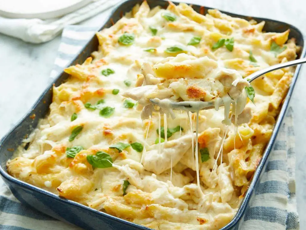 Chicken Alfredo Bake