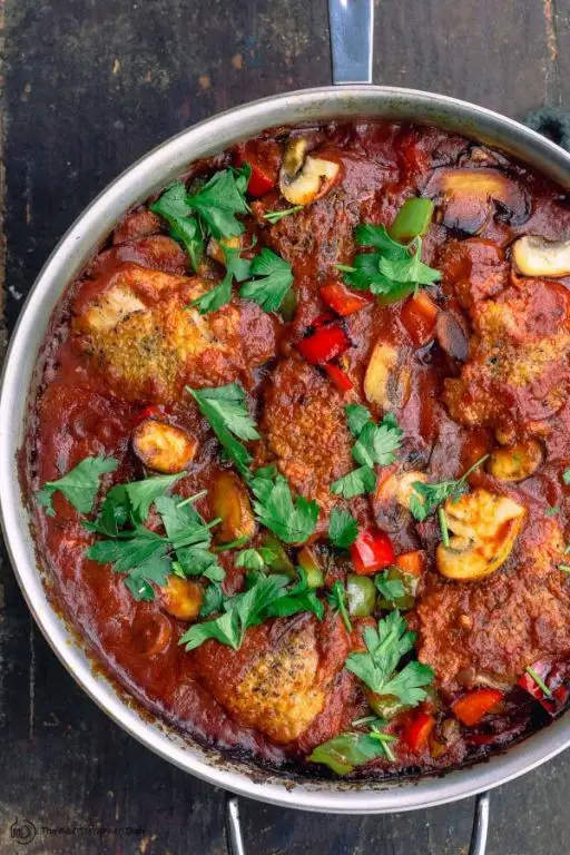 Chicken Cacciatore with Bell Peppers and Zucchini