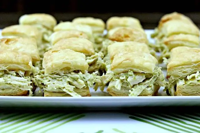 Chicken and Pesto Puff Pastry Parcels