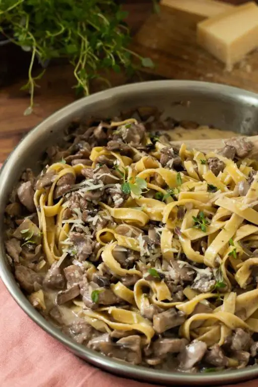Chicken and Red Wine Pasta Bake