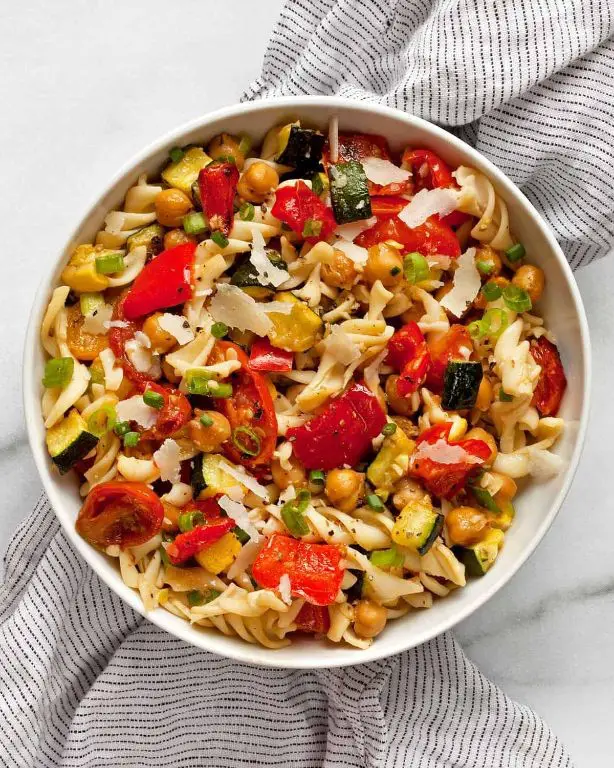 Chickpea Pasta with Roasted Vegetables