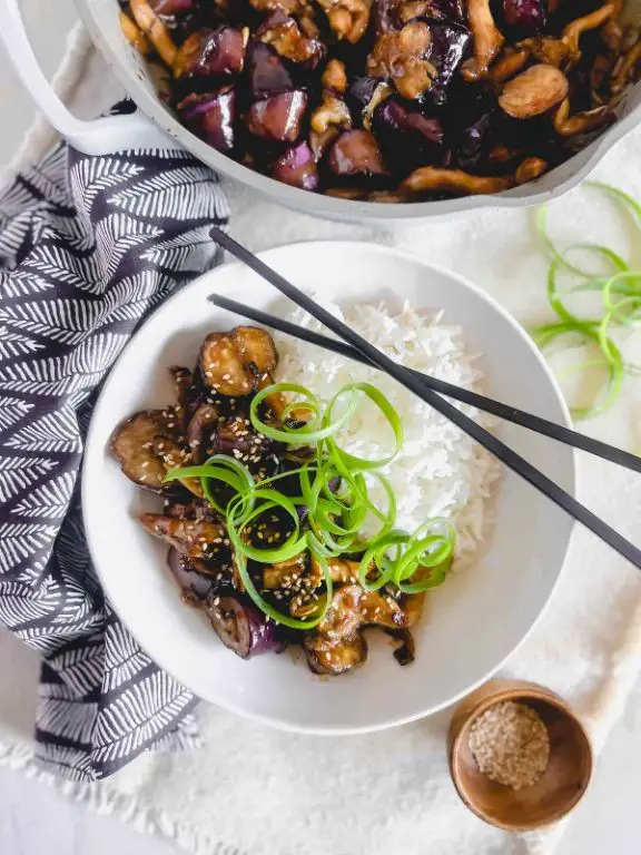 Chinese Eggplant with Mushrooms and Ginger