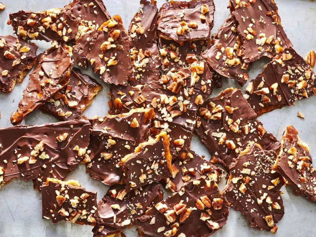 Chocolate Drizzled Saltine Toffee