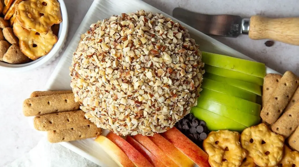 Chocolate Hazelnut Cheese Ball with Cream Cheese
