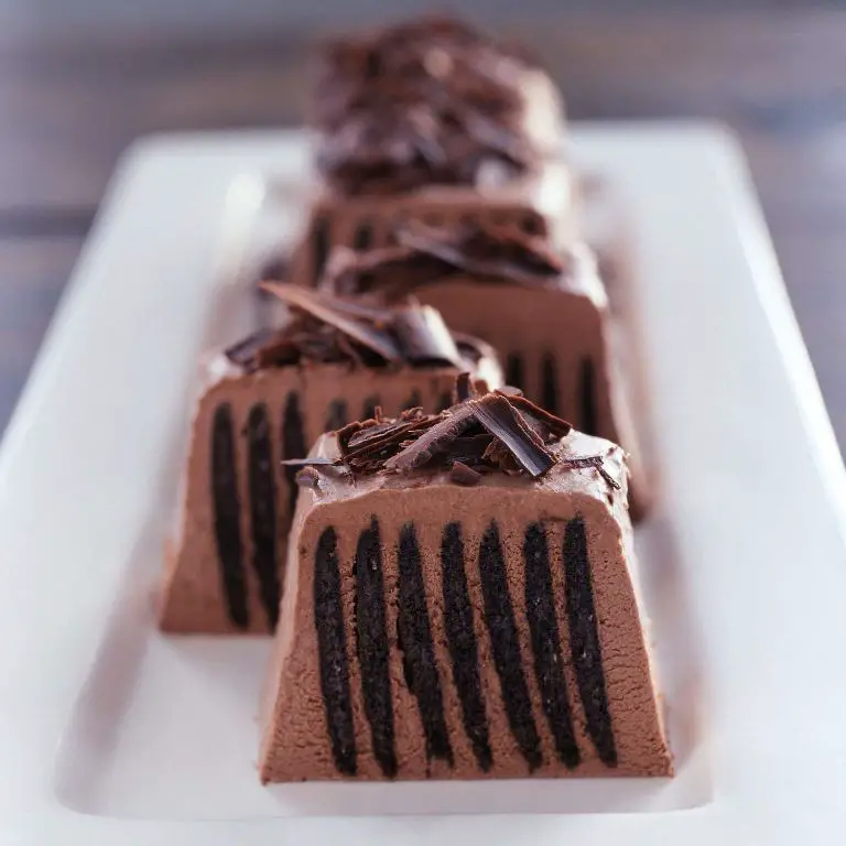 Chocolate Mousse Refrigerator Cake