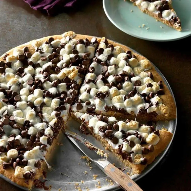 Chocolate Peanut Butter Dessert Pizza