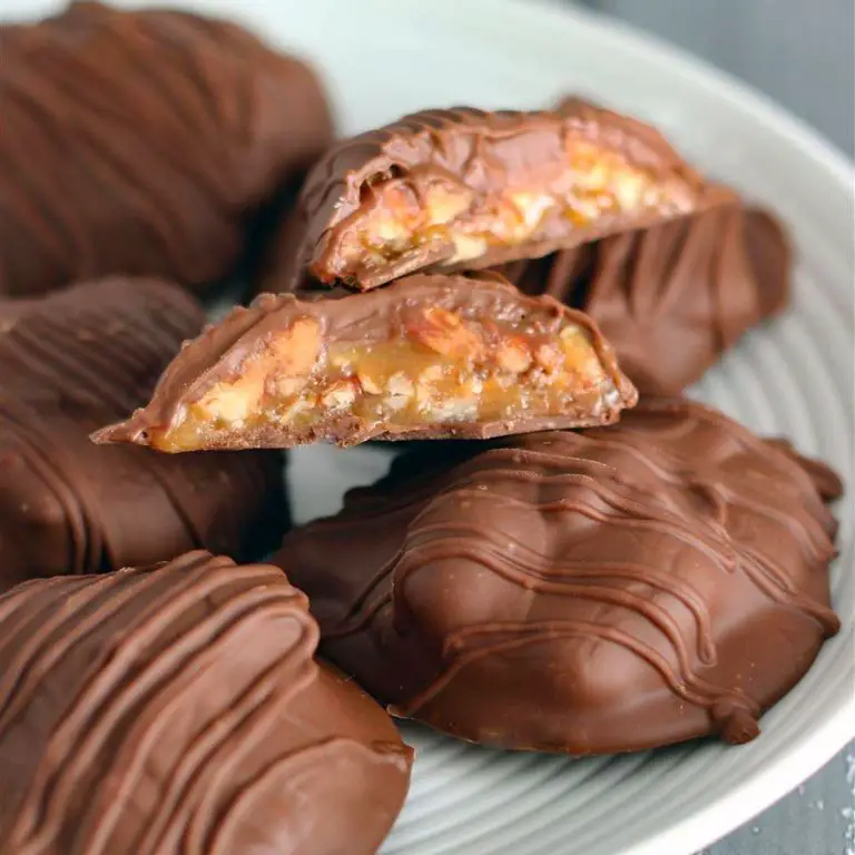 Chocolate Pecan Clusters