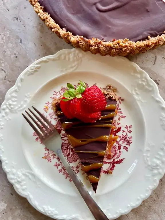 Chocolate Pecan Tart with Caramel Drizzle