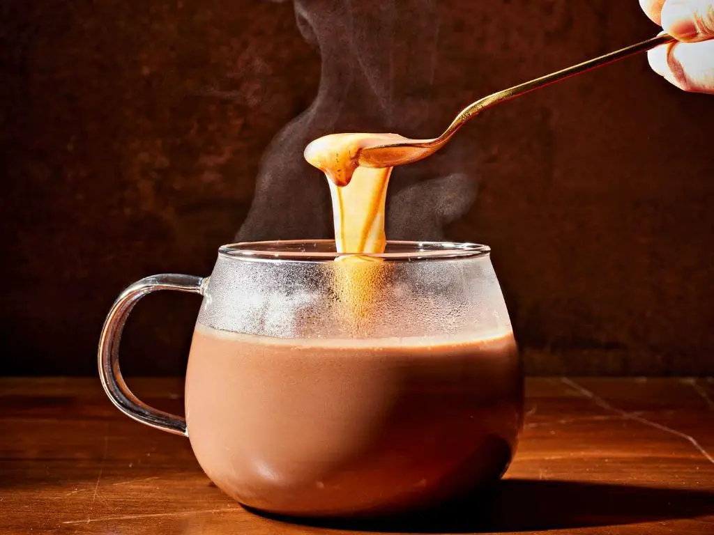 Chocolate Santafereño with Cheese