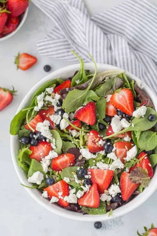 Chokeberry Salad with Goat Cheese
