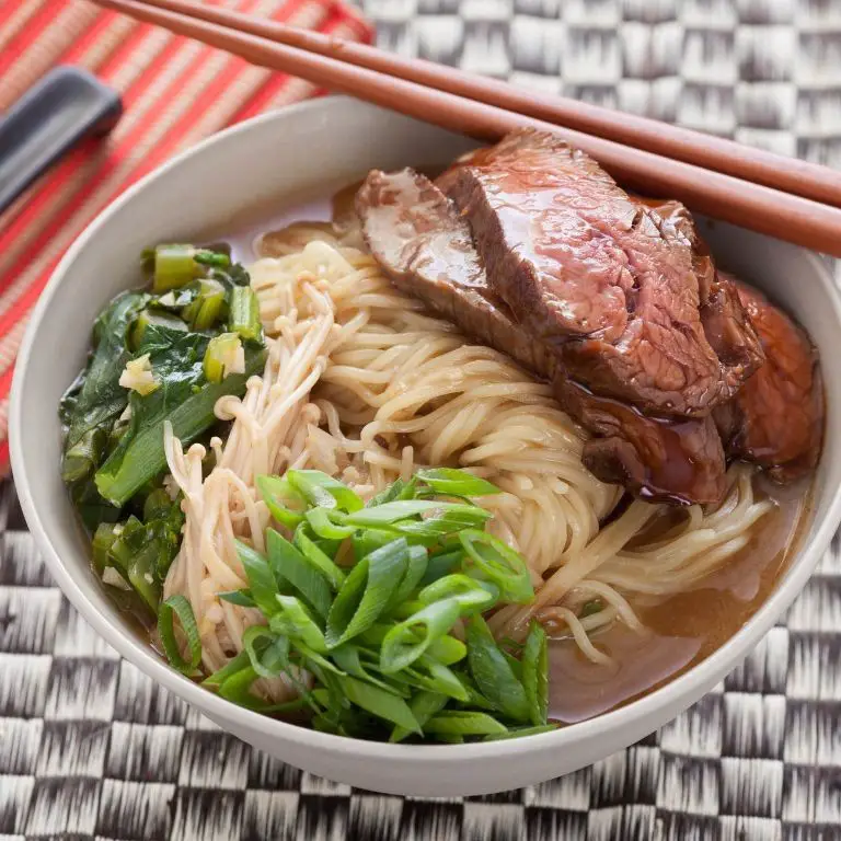 Choy Sum and Beef Noodle Bowl